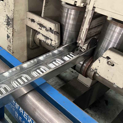 Good price 50mm Height Molded Raceway Cable Tray For Temperature Range -40°C To 120°C To Protect Cables In Harsh Environments online