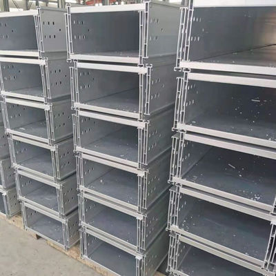 Good price Rectangular Molded Cable Tray 50mm For Customizable Cable Solutions Electric Cable Trunking online